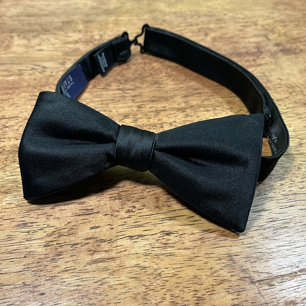 Men’s Clip on Adjustable Black Bow Tie